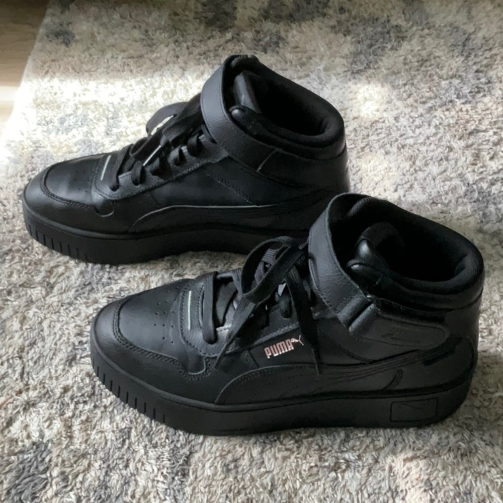 Puma Women's Black High-Top Sneakers - Picture 5 of 11